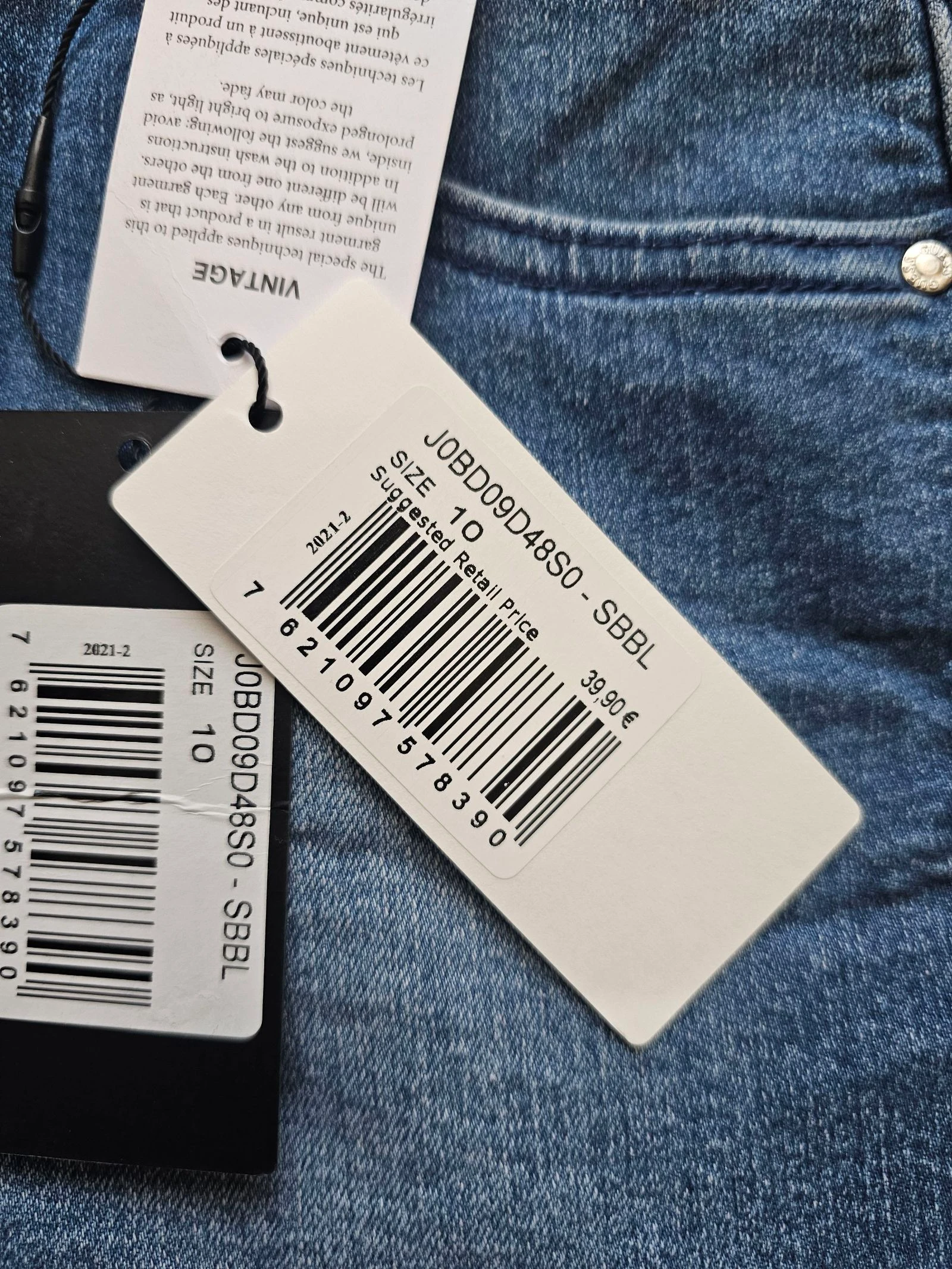 Nieuwe GUESS jeansshort - Maat 10 jaar – photo 7
